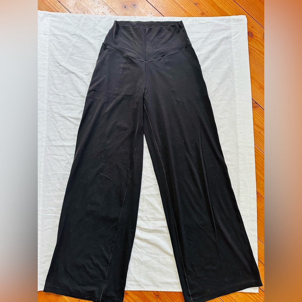 Aerie OFFLINE Real Me XTRA High Waist Wide Leg Trousers
